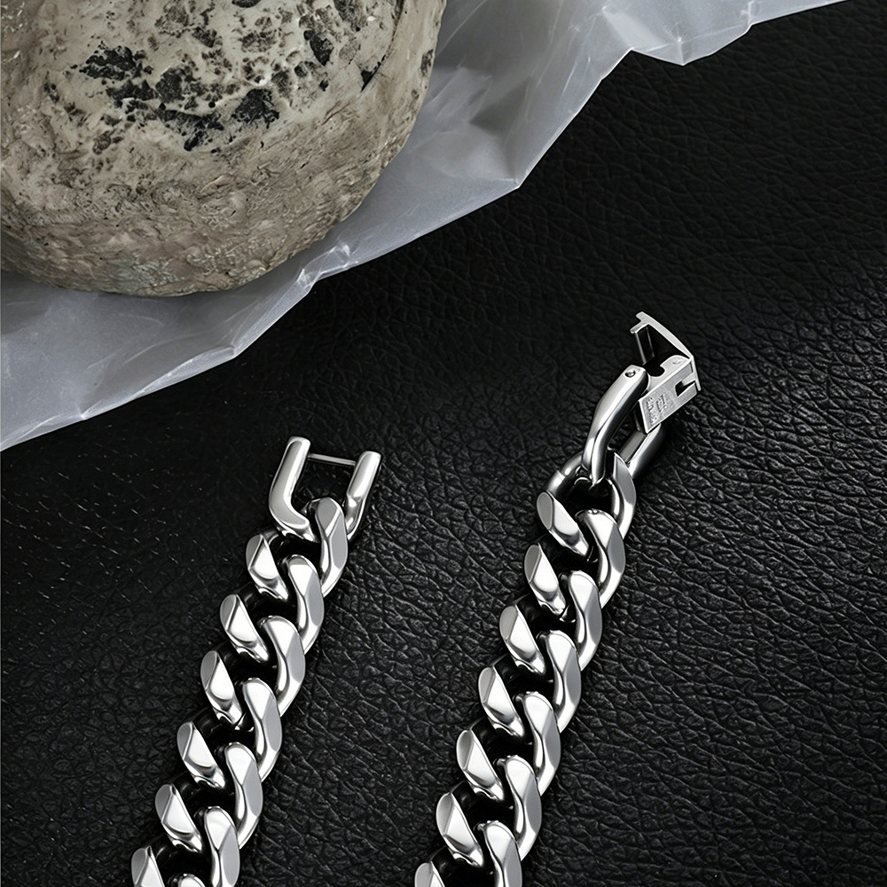 9MM-15MM ポリッシュ仕上げ 316Lステンレススチー - Ceramic Link Bracelet のレビューと価格
